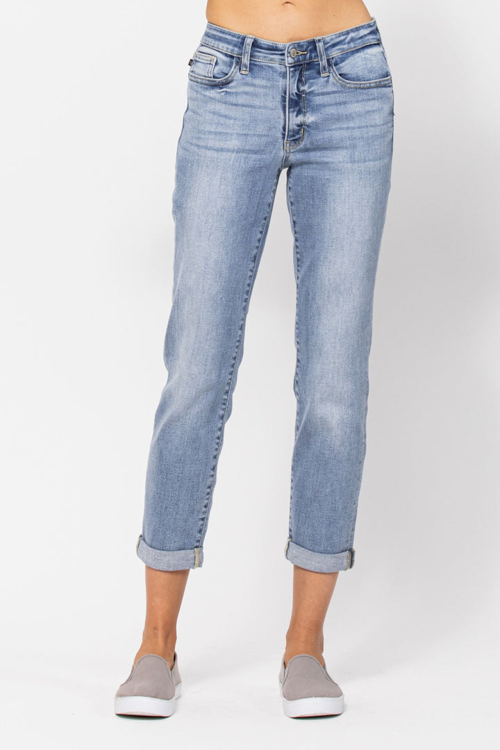 Judy Blue Mid-Rise Bleach Wash Boyfriend