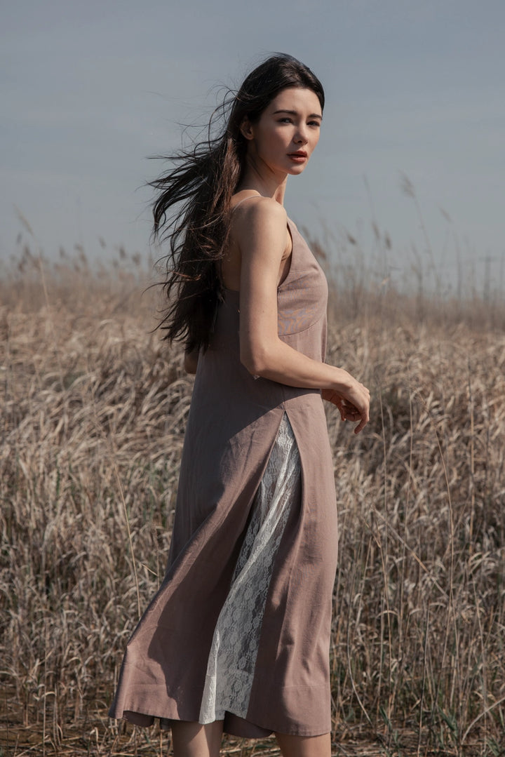 Tiana Sleeveless Midi Dress