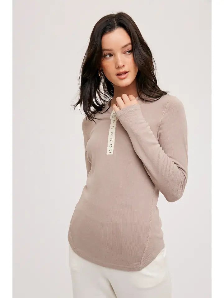 Eleri Ribbed Henley Top