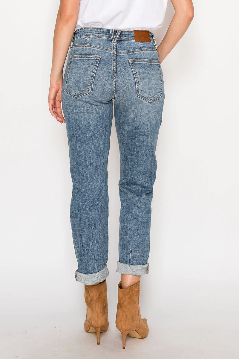 Livvy Modern Boyfriend Jeans